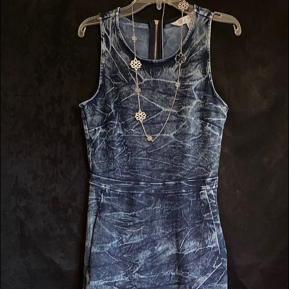 New Women’s MARILYN MONROE Blue Denim Romper, Size Medium